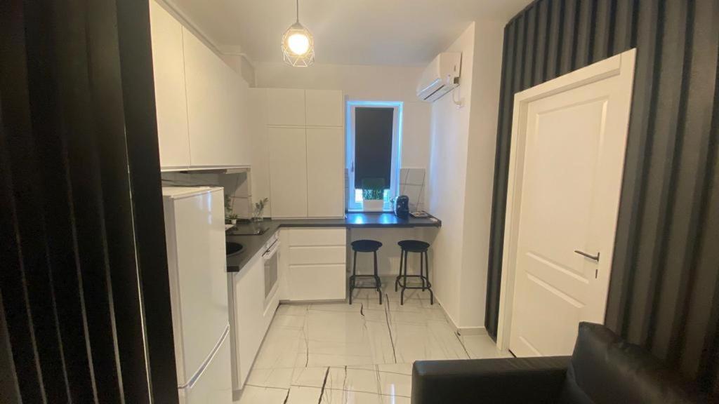 Q Luxury Apartment - Palas Center Jászvásár Kültér fotó